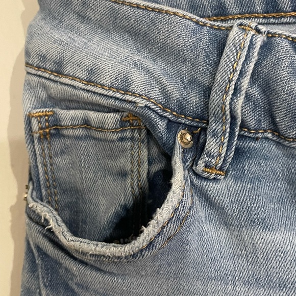 Jeans - Picture 6 of 7